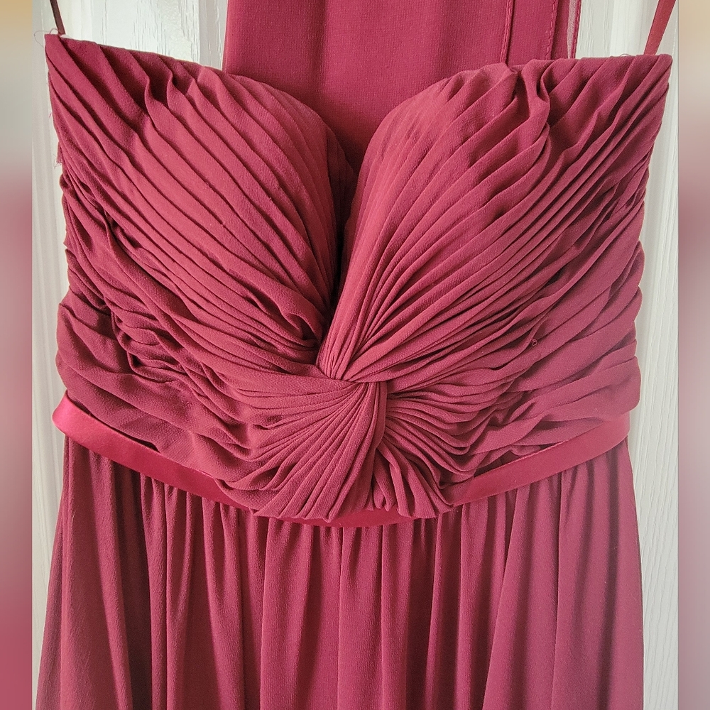 Formal dress - Picture 2 of 6